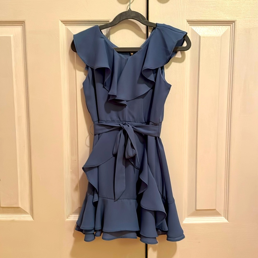 Girls size 6 Gianni gb girls dress.